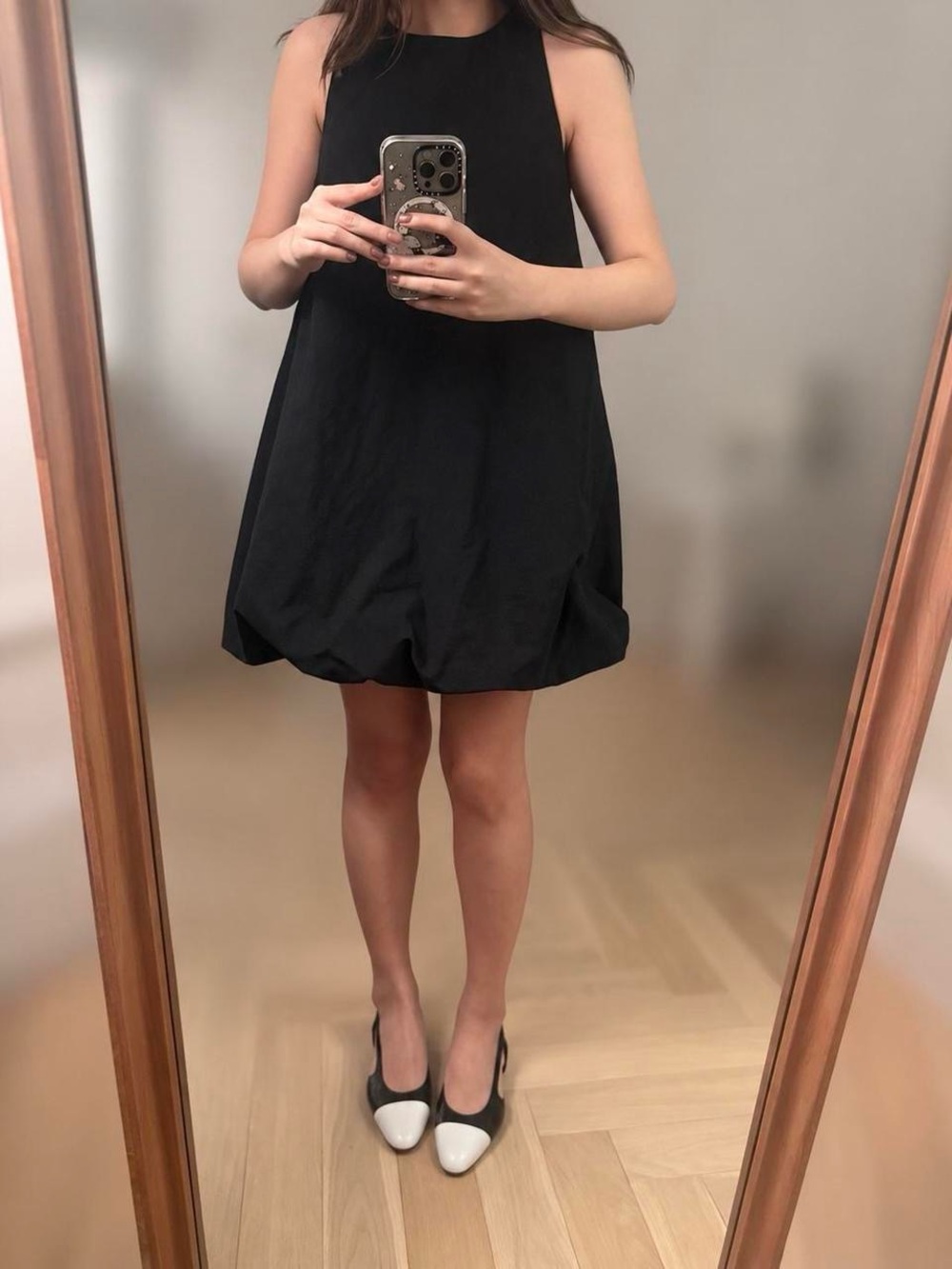 DISSH Classic Black Bubble Hem Sleeveless Dress